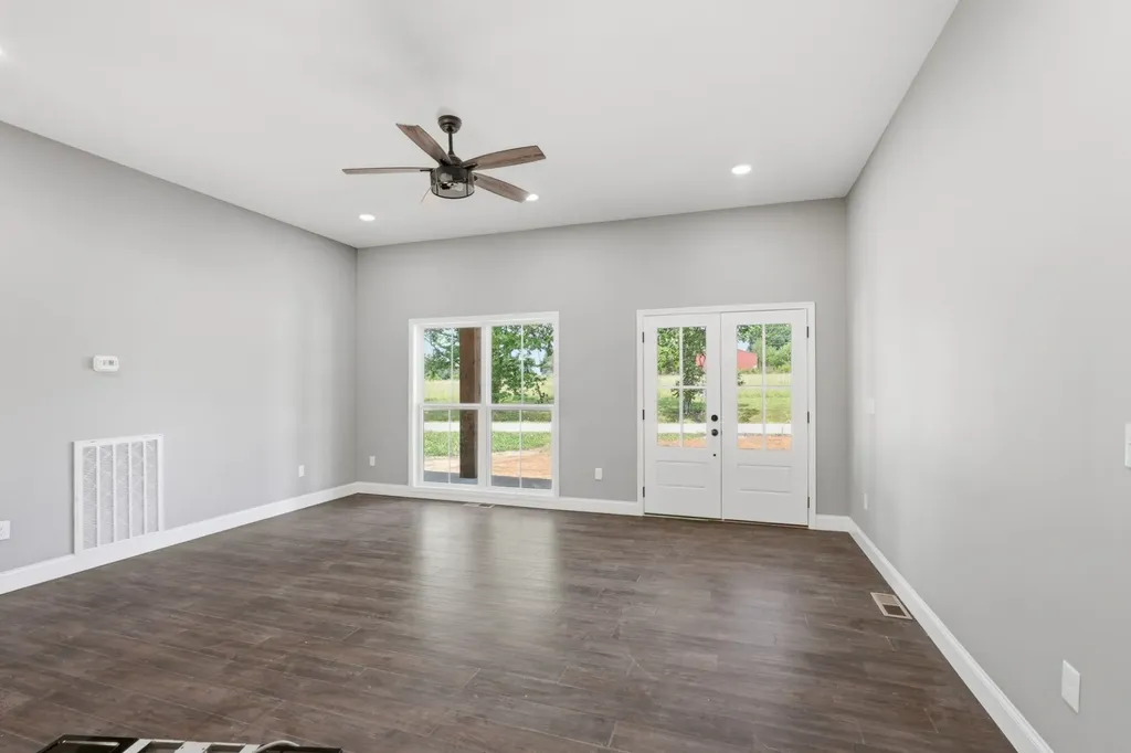 129 Oakley Estates Road Allons TN 38541