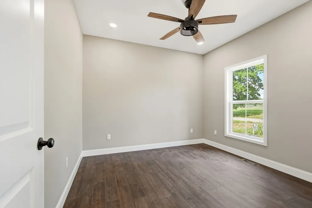 129 Oakley Estates Road Allons TN 38541
