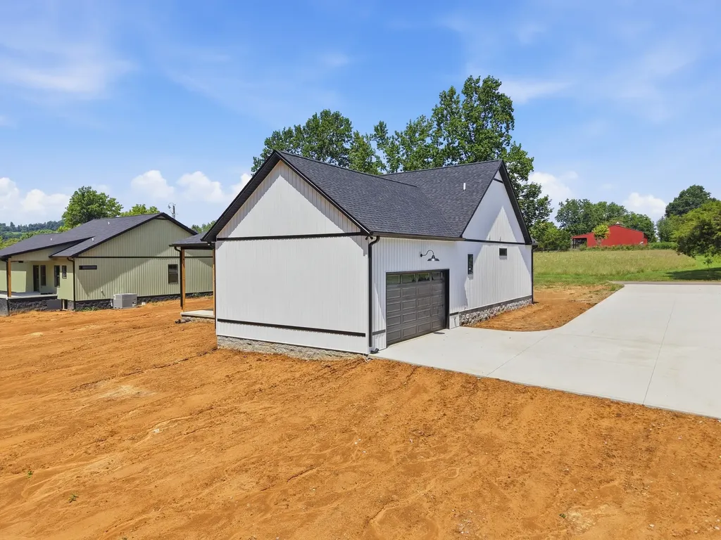 129 Oakley Estates Road Allons TN 38541