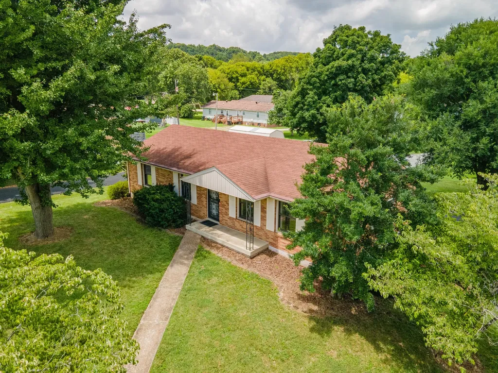406 Parkview Drive Columbia TN 38401
