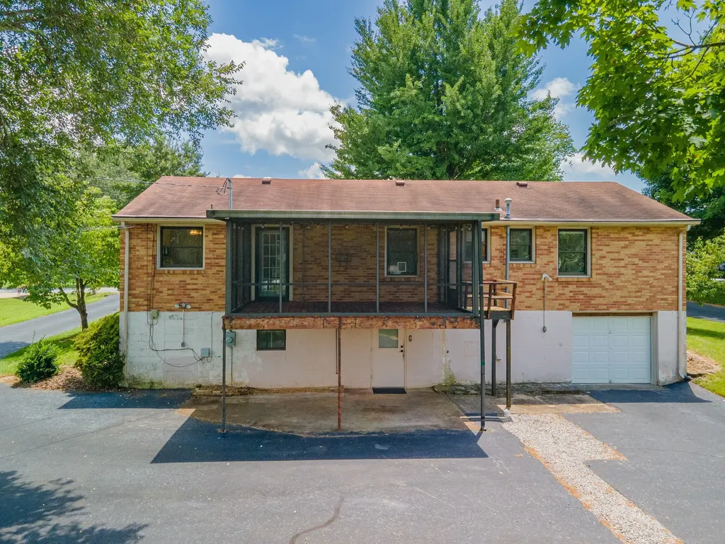 406 Parkview Drive Columbia TN 38401