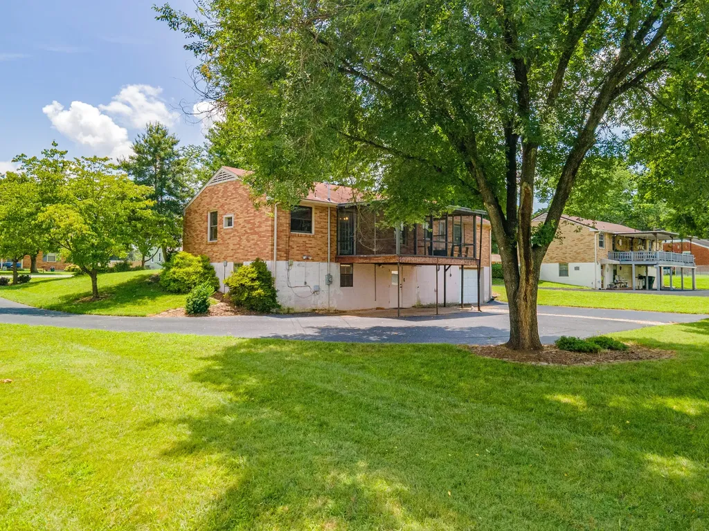 406 Parkview Drive Columbia TN 38401