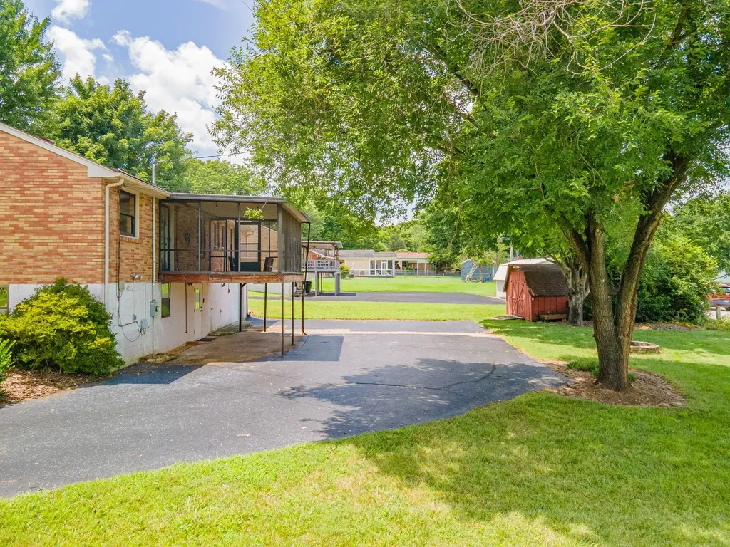 406 Parkview Drive Columbia TN 38401