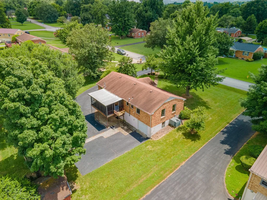 406 Parkview Drive Columbia TN 38401