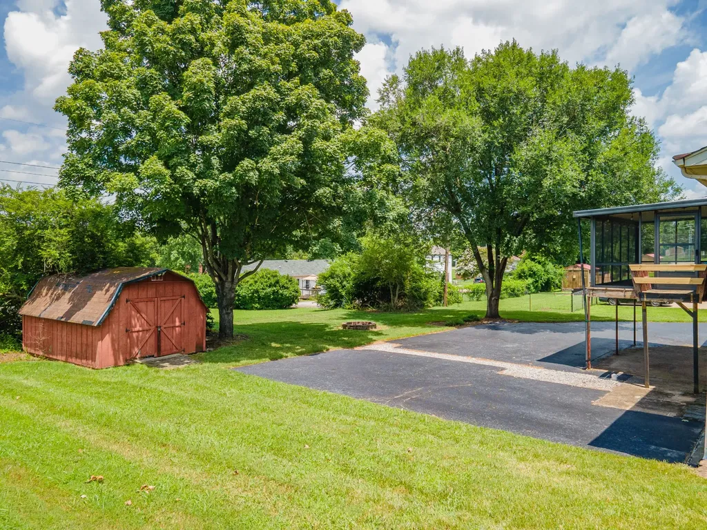 406 Parkview Drive Columbia TN 38401