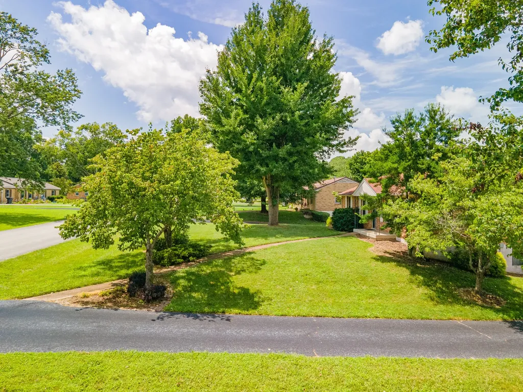 406 Parkview Drive Columbia TN 38401