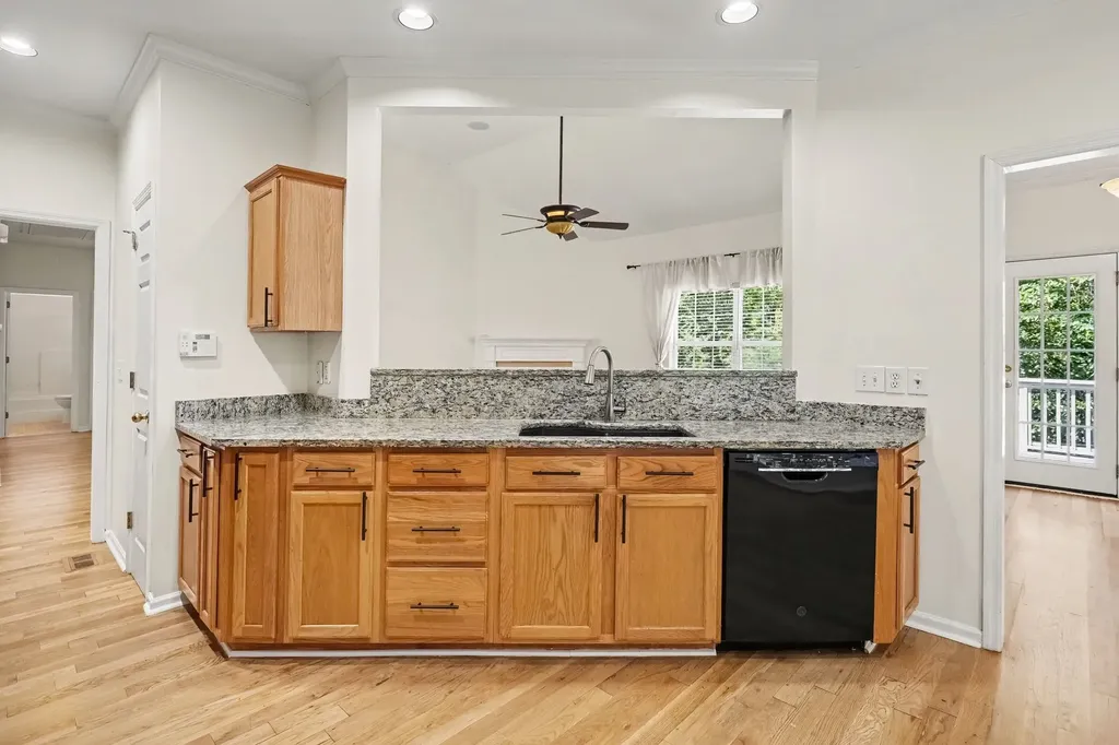 4844 Peninsula Pointe Drive Hermitage TN 37076