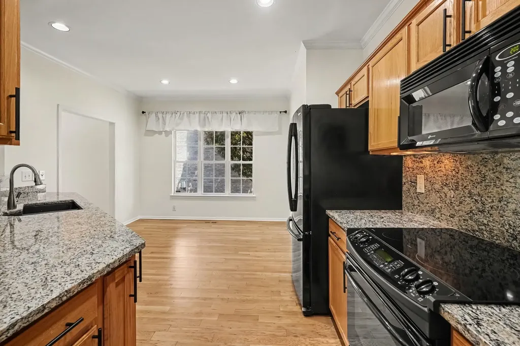 4844 Peninsula Pointe Drive Hermitage TN 37076