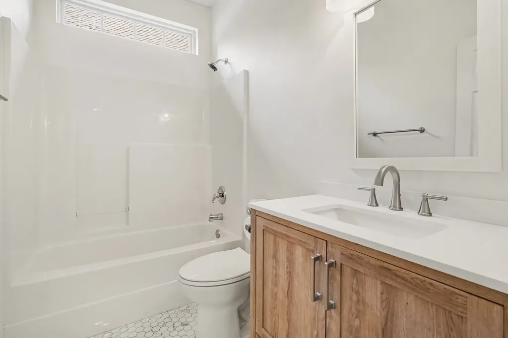 4844 Peninsula Pointe Drive Hermitage TN 37076