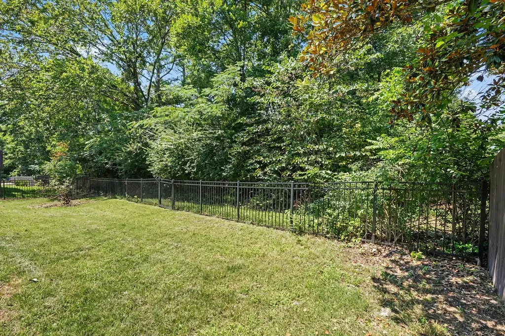4844 Peninsula Pointe Drive Hermitage TN 37076
