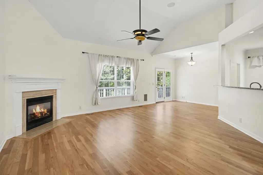 4844 Peninsula Pointe Drive Hermitage TN 37076