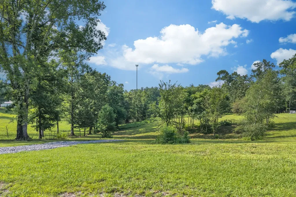 0 Hwy 70 East Mc Ewen TN 37101