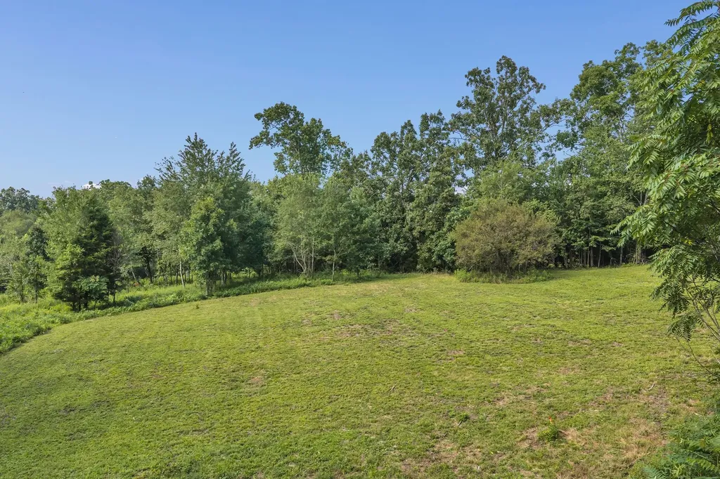 0 Hwy 70 East Mc Ewen TN 37101