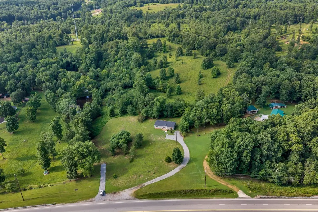 0 Hwy 70 East Mc Ewen TN 37101