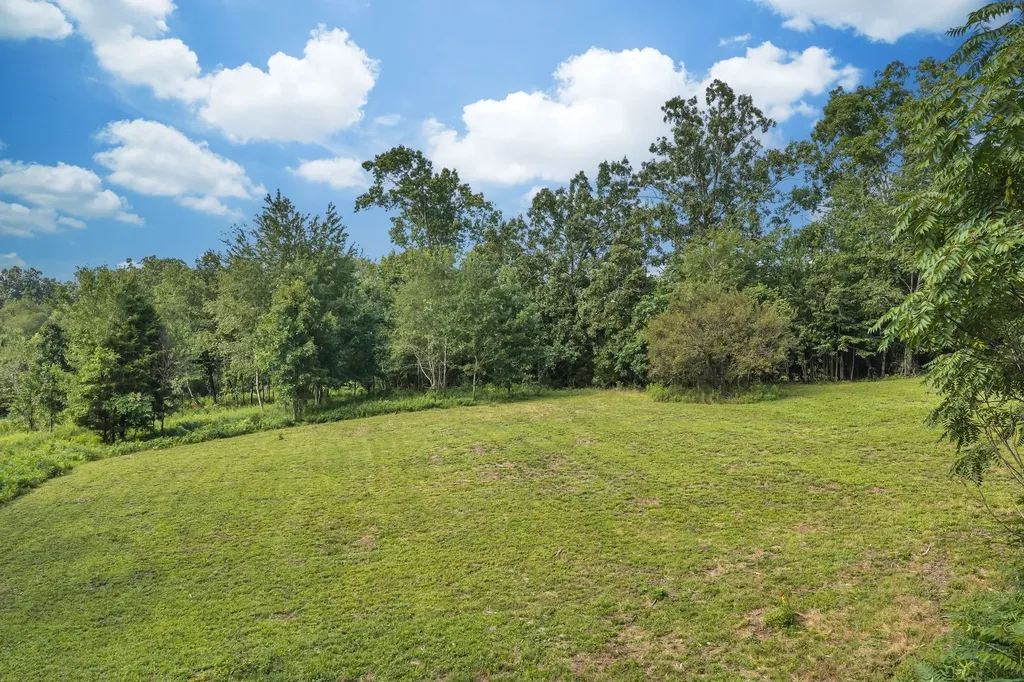 0 Hwy 70 East Mc Ewen TN 37101
