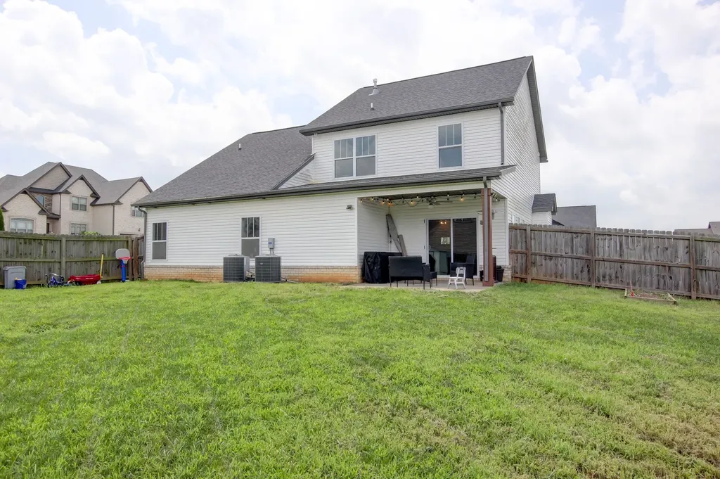 313 Piedmont Place Clarksville TN 37043