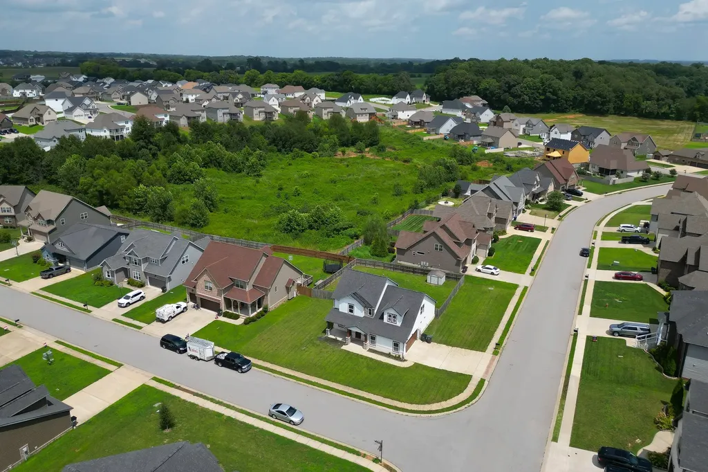 313 Piedmont Place Clarksville TN 37043