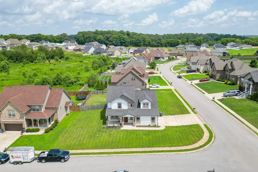 313 Piedmont Place Clarksville TN 37043