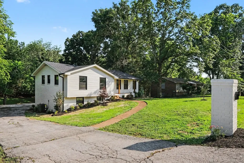 108 Airfloat Drive Hendersonville TN 37075