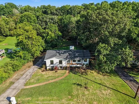 108 Airfloat Drive Hendersonville TN 37075