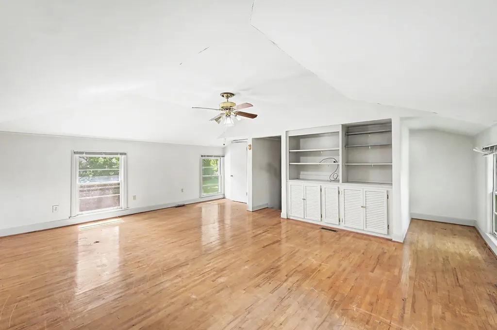 4422 Granny White Pike Nashville TN 37204