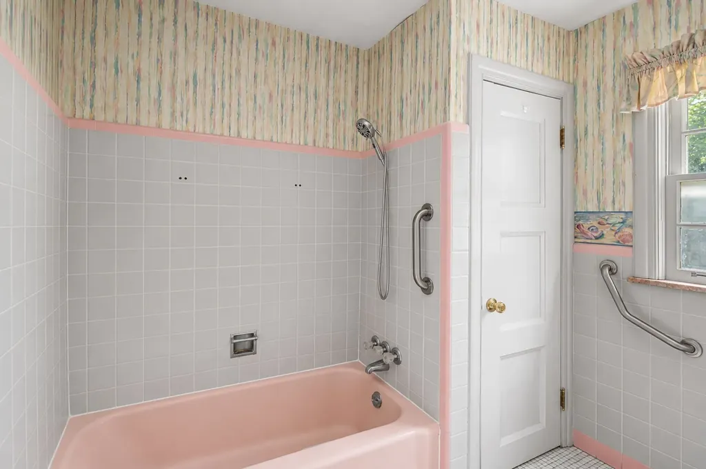 4422 Granny White Pike Nashville TN 37204