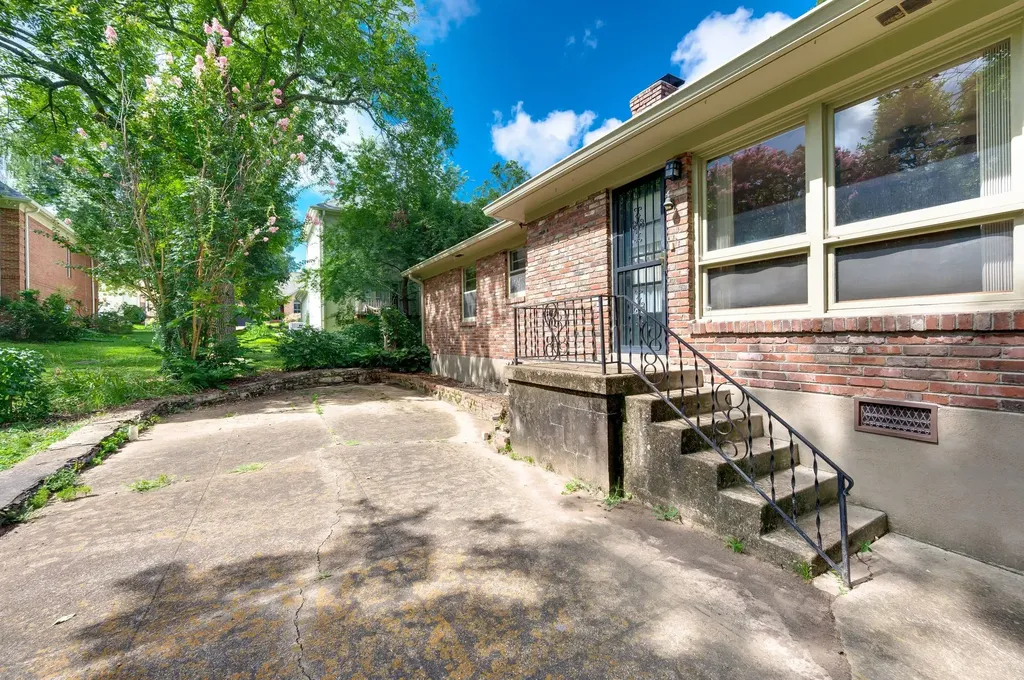 4422 Granny White Pike Nashville TN 37204