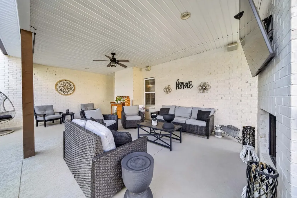 305 Fannis Circle Gallatin TN 37066