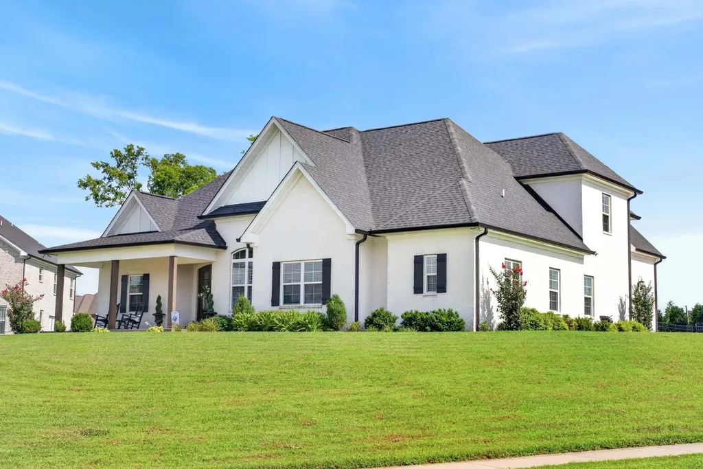 305 Fannis Circle Gallatin TN 37066