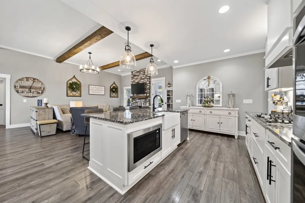 305 Fannis Circle Gallatin TN 37066