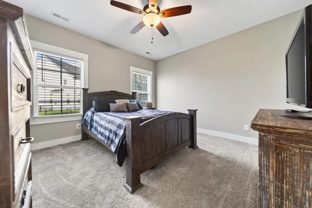 305 Fannis Circle Gallatin TN 37066