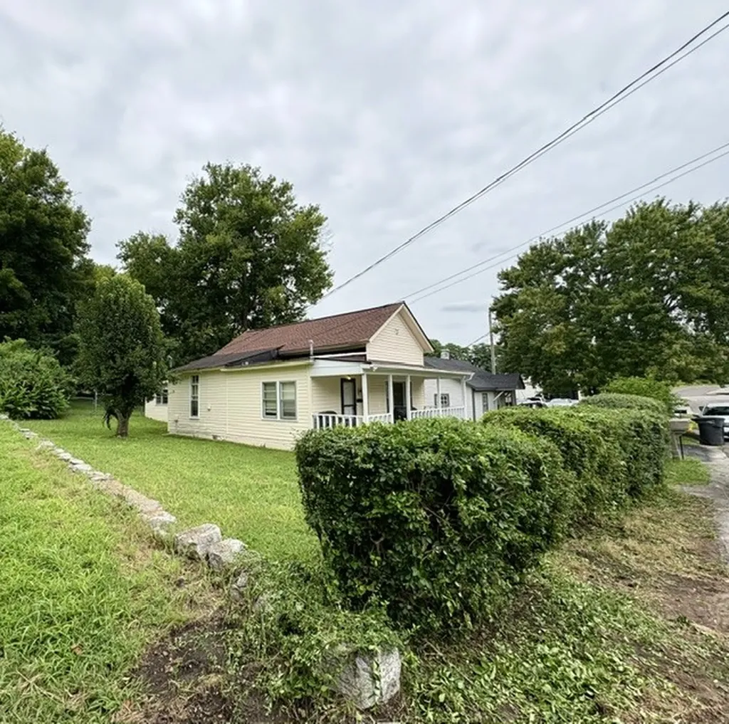 107 E 13th Street Columbia TN 38401