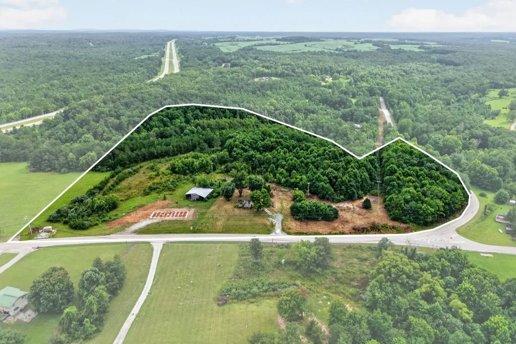 1752 Pine Grove Road Spencer TN 38585