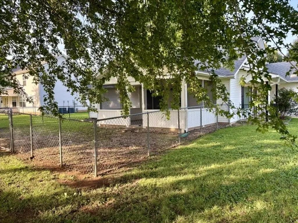 2828 Spring Meade Boulevard Columbia TN 38401
