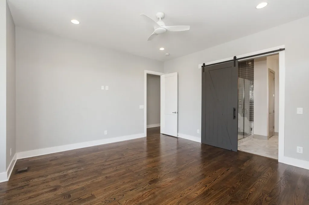525B 31st Ave, N Nashville TN 37209