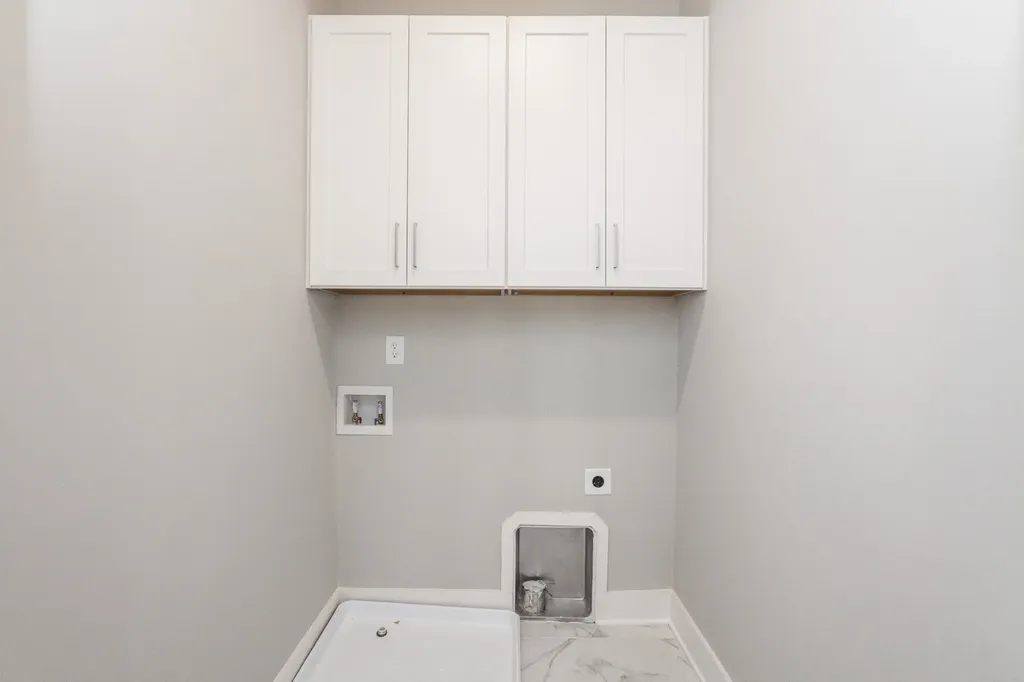 525B 31st Ave, N Nashville TN 37209