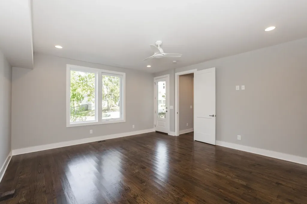 525B 31st Ave, N Nashville TN 37209