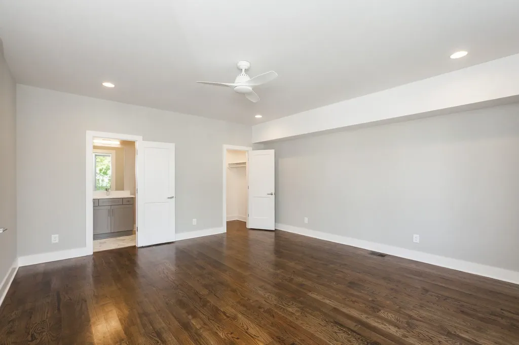 525B 31st Ave, N Nashville TN 37209