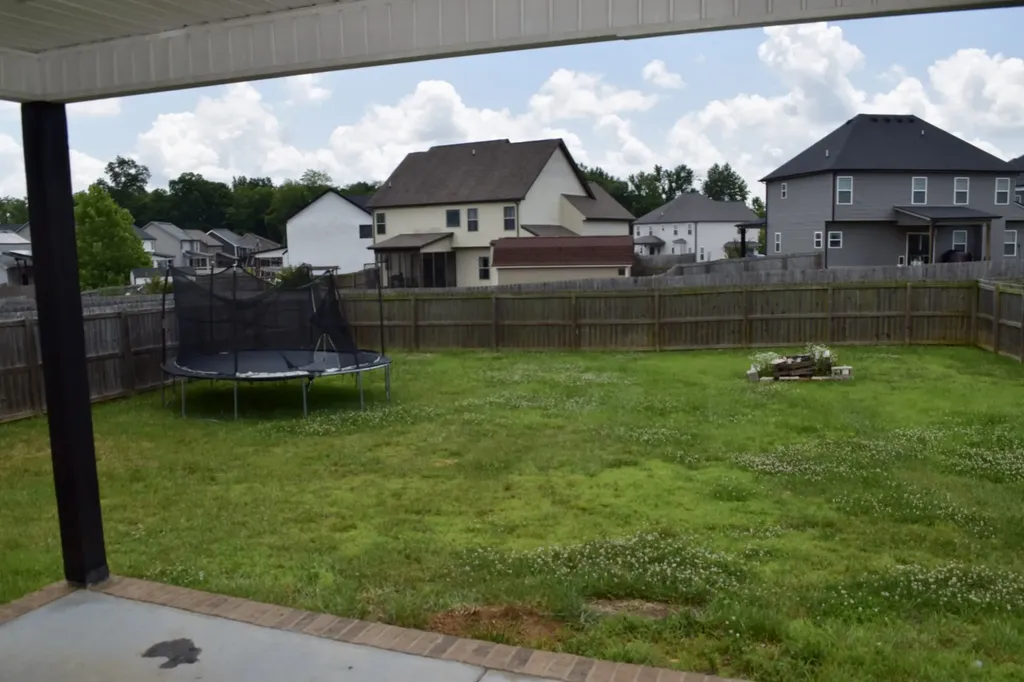 1172 Ewing Way Clarksville TN 37043