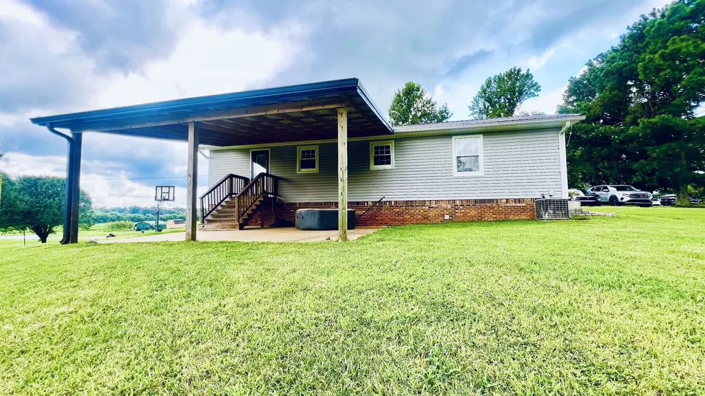 80 Gang Road Lawrenceburg TN 38464