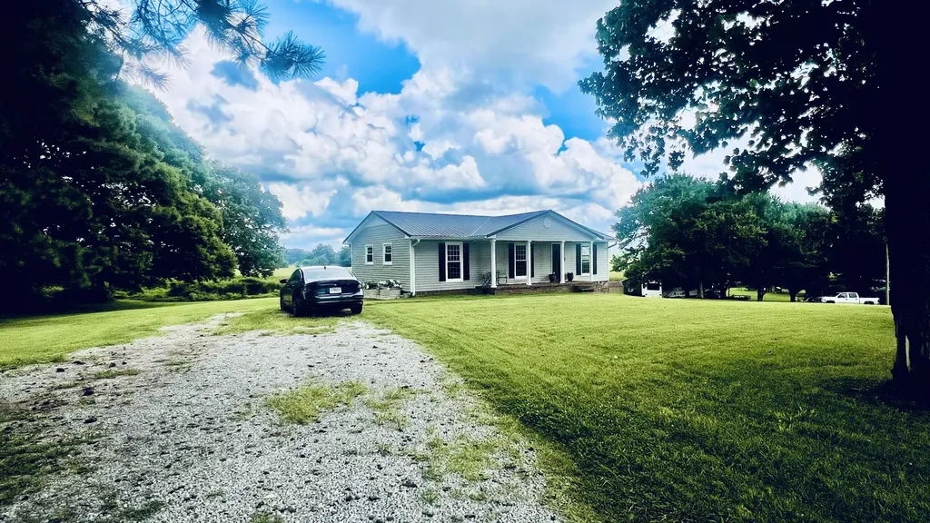 80 Gang Road Lawrenceburg TN 38464