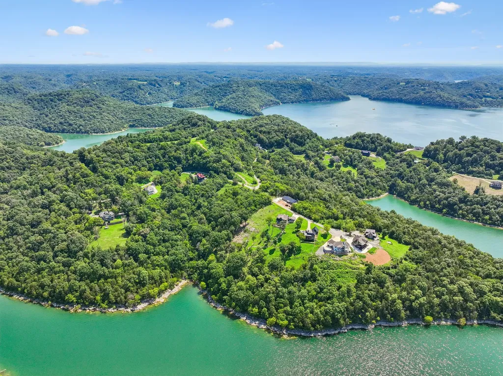 47 Harbor Court Silver Point TN 38582