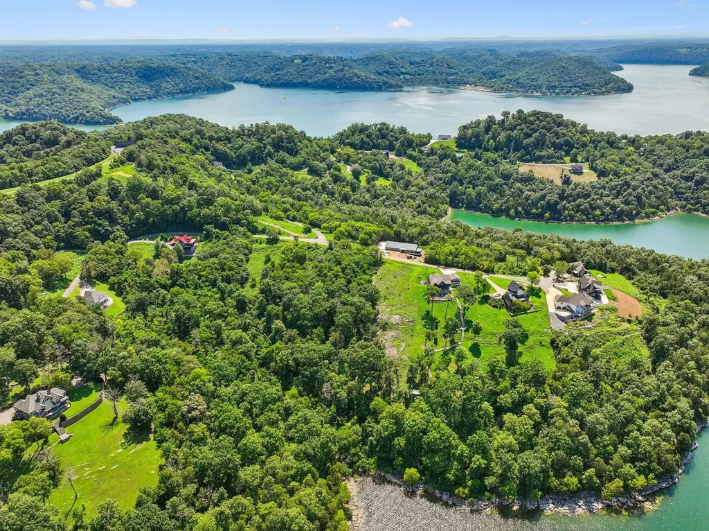 47 Harbor Court Silver Point TN 38582
