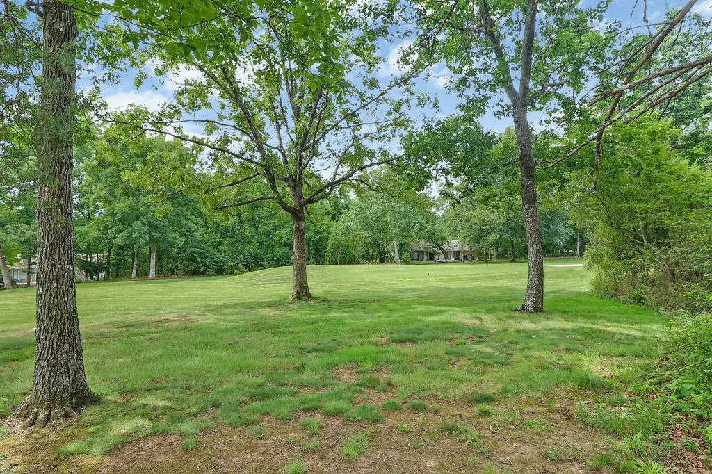 29 Sugarbush Lane Crossville TN 38558