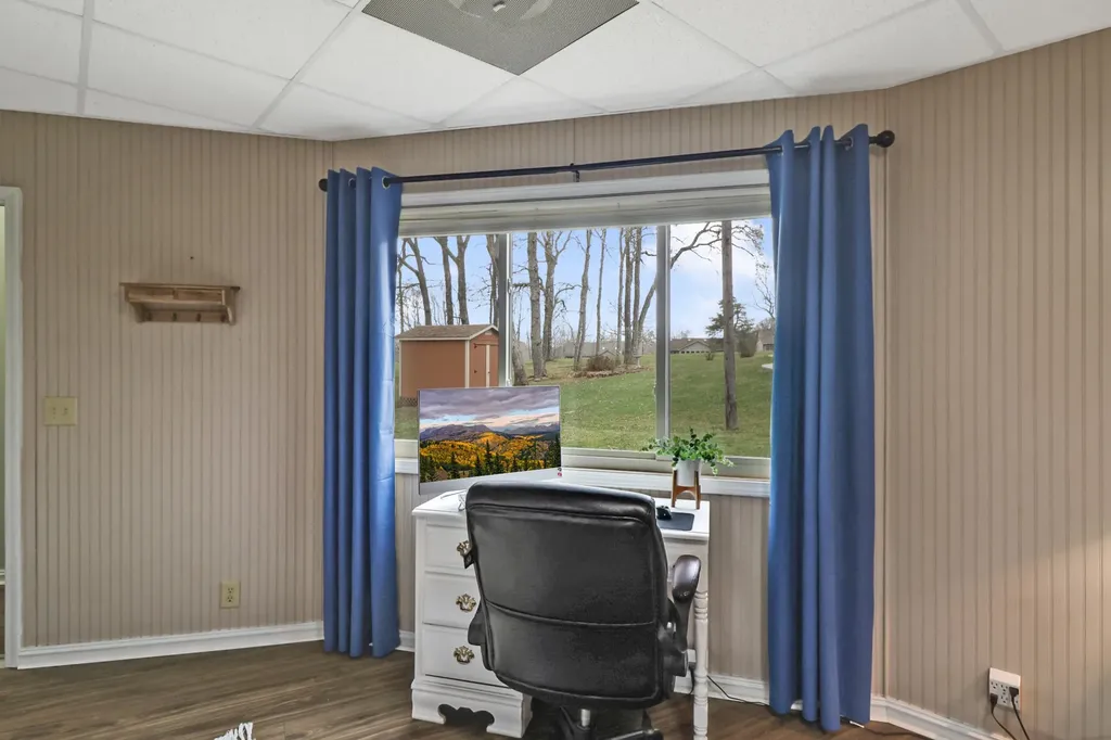 29 Sugarbush Lane Crossville TN 38558