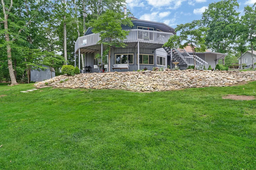 29 Sugarbush Lane Crossville TN 38558