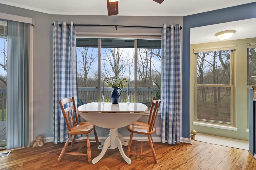 29 Sugarbush Lane Crossville TN 38558
