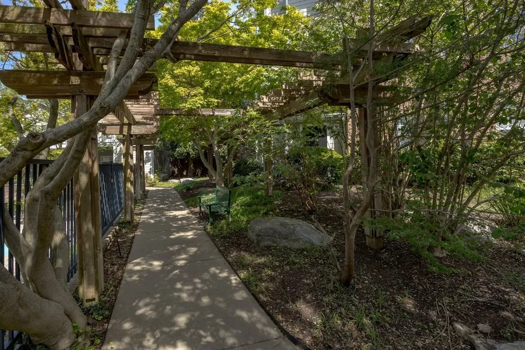 2025 Woodmont Boulevard Nashville TN 37215