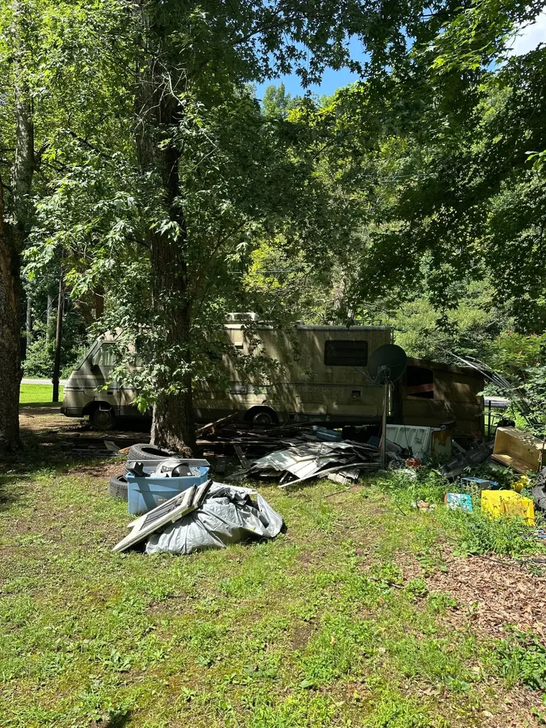 1003 Highway 48, S Centerville TN 37033