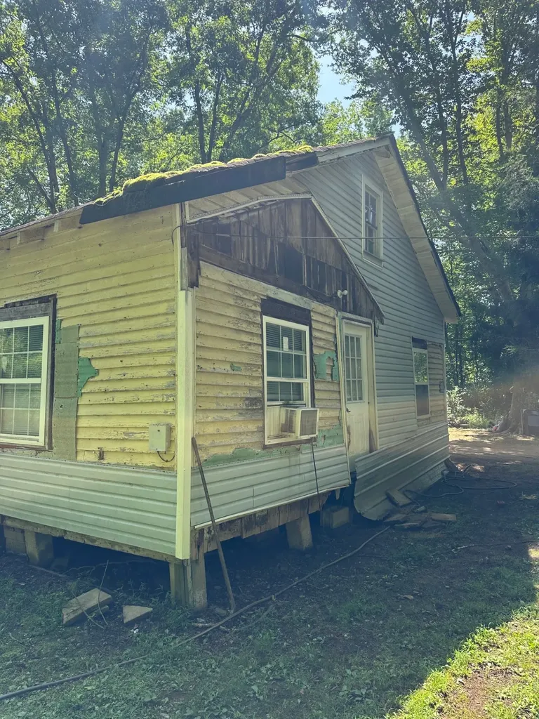 1003 Highway 48, S Centerville TN 37033